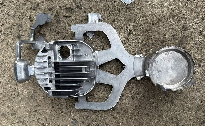 Alloy heat sinks for outdoor lighting fixtures, street lamps